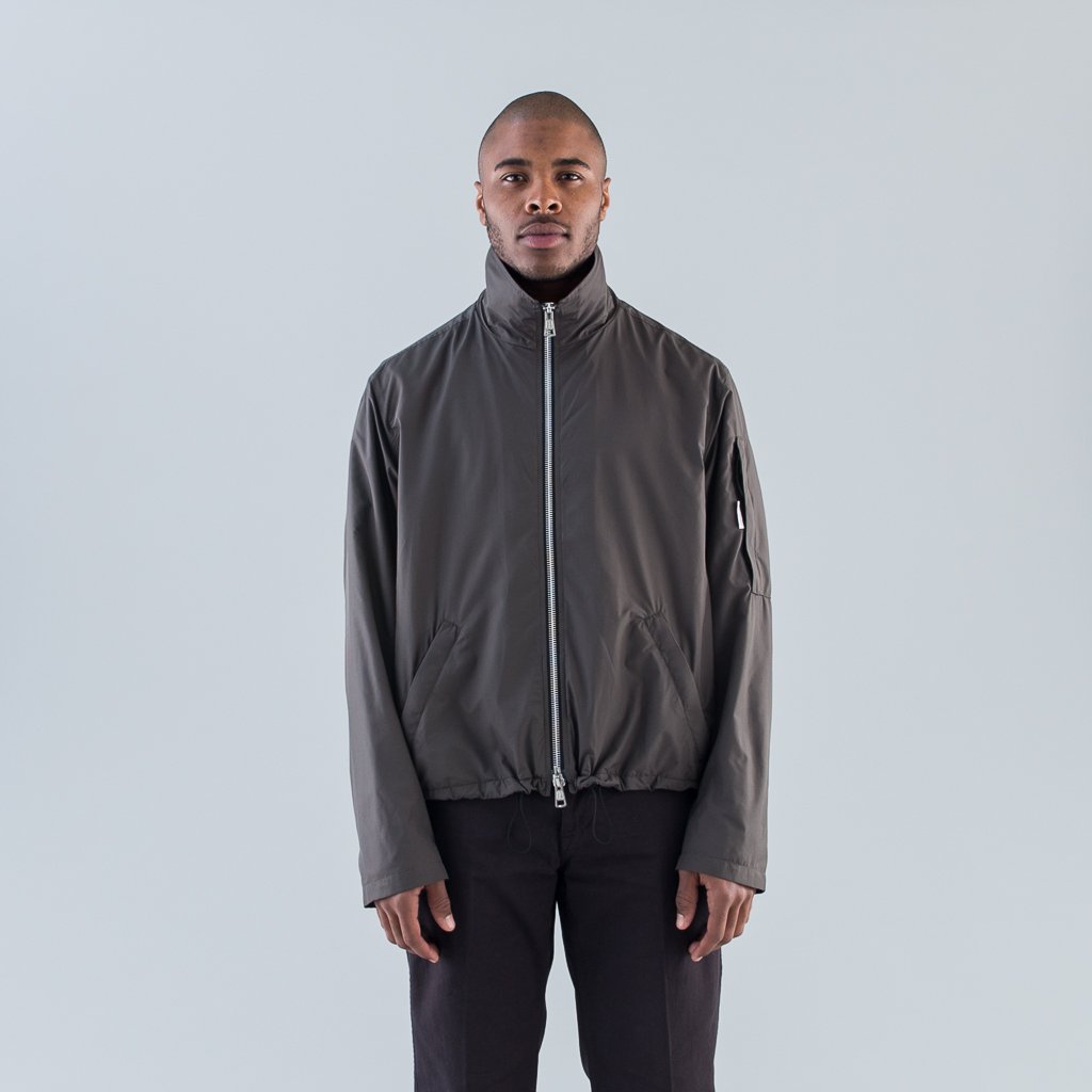 CROPPED SHELTER COAT - DARK OLIVE NYLON
